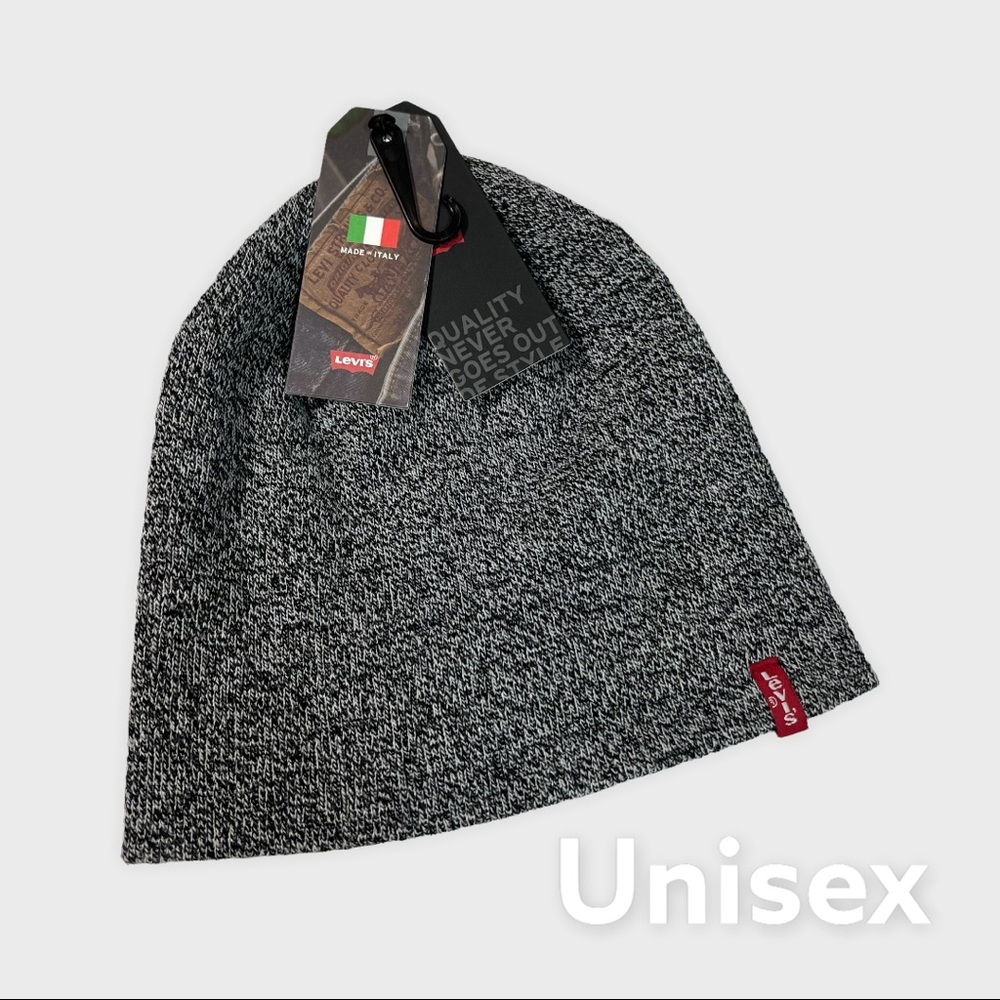 LEVIS Beenie made in Italy Gray Sz L/XL